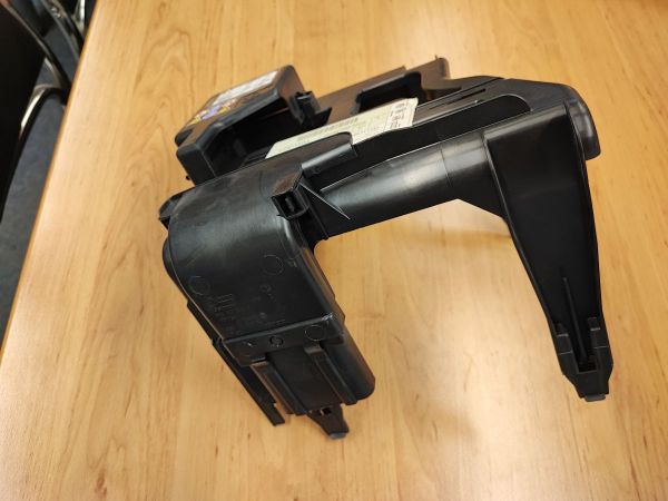 DRŽÁK PRO POJISTKOVOU SKŘÍŇKU