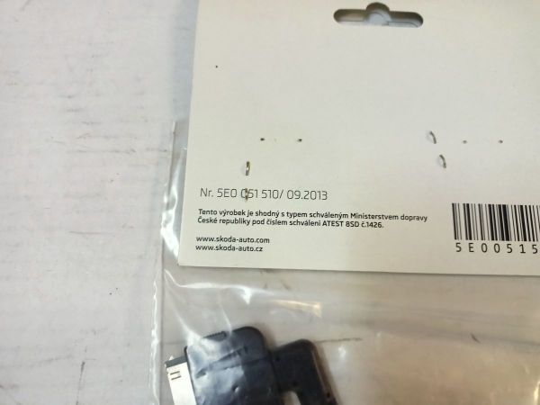 PROPOJOVACÍ KABEL IPOD/IPHONE