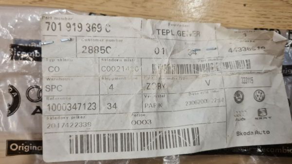 GENERÁTOR TEPLOTY SE SPÍNAČEM