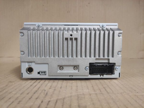 AUTORÁDIO ORIGINÁLNÍ USB, AUX, MP3, RDS